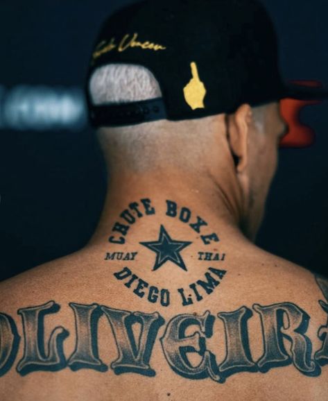 Charles Oliveira Tattoo, Eagle Back Tattoo, Ultimate Fighter, Jiu Jitsu Techniques, Ufc Fighters, Combat Sports, Half Sleeve Tattoos For Guys, Creepy Tattoos, Chest Piece Tattoos