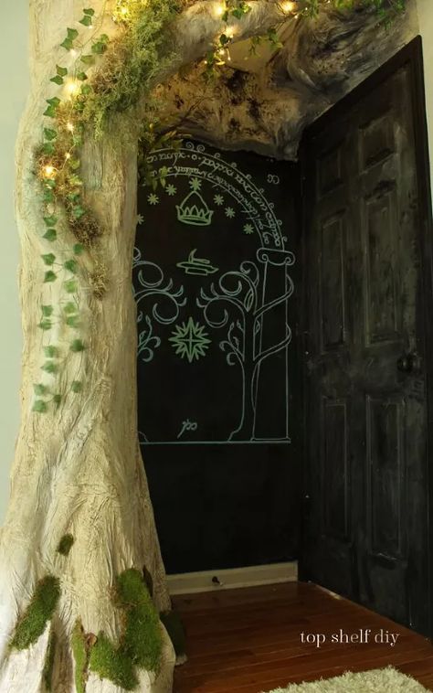 Lord Of The Rings Wall Decor, Fantasy Room Design, Fantasy Room Ideas, Storybook Bedroom, Wall Tree Decor, Fantasy Playroom, Elven Decor, Elven Bedroom, Fantasy Mural