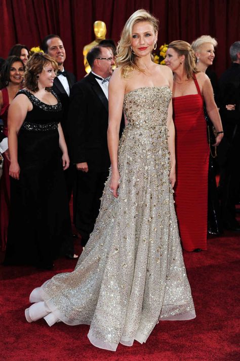 Cameron Diaz at the 2010 Oscars. Photo: Getty ImagesOscar de la Renta Couture, John Galliano, Haute Couture, Vestidos Oscar, Oscar Gowns, Jeanne Lanvin, Oscar Dresses, Cameron Diaz, Gala Dresses