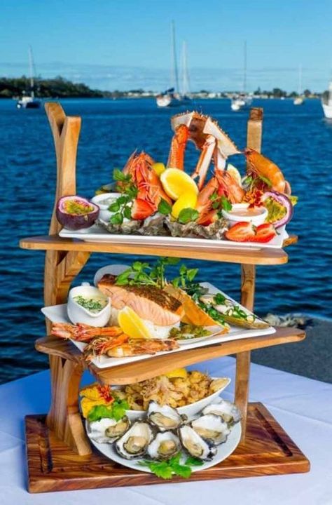 Restaurant Date, Seafood Tower, Seafood Chowder, Appetizers For A Crowd, Port Macquarie, Seafood Platter, Easy Seafood, Seafood Appetizers, Pub Food