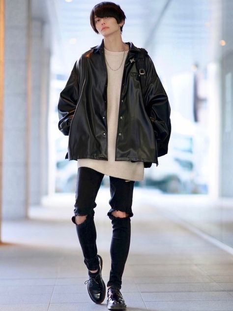 Male Modern Outfits, Male Asian Outfits, Japanese Male Fashion Casual, Male Fashion Japan, Male Japanese Outfits, Japanese Guy Fashion, Mens Asian Streetwear, Mens Fashion Japanese, Male Clothing Styles Casual