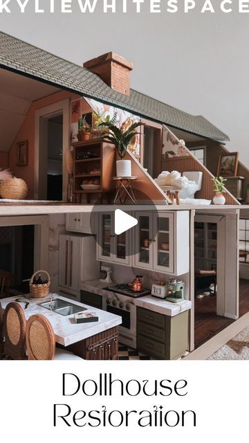 Dolls House Restoration, Modern Dollhouse Kitchen, Remodeling Dollhouse, Modern Dollhouse Interior Ideas, Dollhouse Refurbish, Realistic Barbie House, Doll House Interior Ideas, Dollhouse Diy Ideas, Doll House Makeover