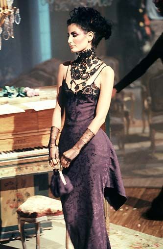 John Galliano for The House of Dior, Spring/Summer 1998, Ready to Wear Mode Hippie, Goth Outfits, John Galliano, Dark Fashion, Mode Inspiration, Goth Fashion, Fancy Dresses, Look Chic, Dream Dress