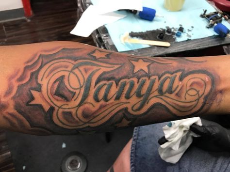 Forearm Tattoo Moms Name, Inner Bicep Name Tattoo Men, Mama Name Tattoo, Name Arm Tattoo Men, Mom Name Tattoo For Men Forearm, Forearm Name Tattoo Men, Wifes Name Tattoo Ideas For Men, Moms Name Tattoo Ideas Men, Name Tattoos For Men Arm