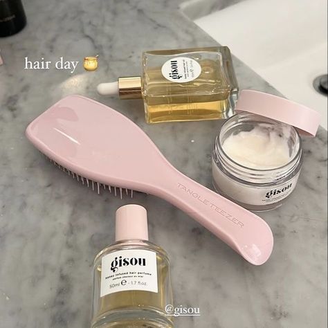 Pink Pilate Princess 💗💫, hair care, pink aesthetic, pink tangle teezer, aesthetic hair brush, that girl, clean girl, it girl, self care, gisou, hair care, skincare, pink aesthetic, aesthetic Wishlist Aesthetic Hair Brush, Pink Pilate Princess, Aesthetic Wishlist, Honey Infused Hair Oil, Infused Hair Oil, Christmas Wish List, Tangle Teezer, Christmas Wish, Vogue Beauty