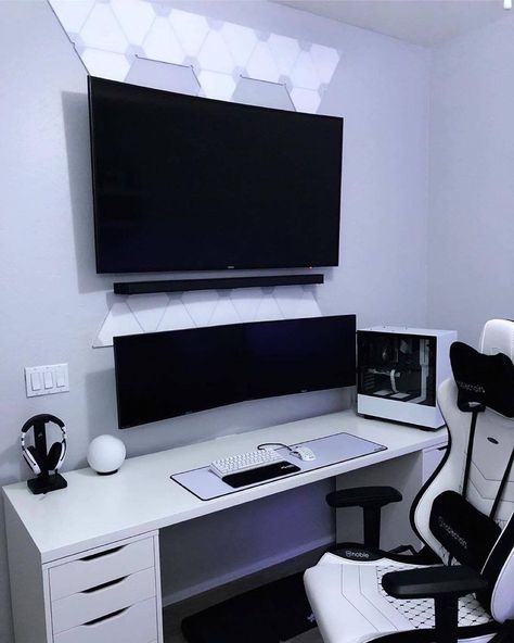 Gaming Desk Setup, Computer Gaming Room, Computer Desk Setup, Home Studio Setup, Video Game Room Design, Gaming Setups, Pc Setups, Video Game Rooms, Bedroom Setup