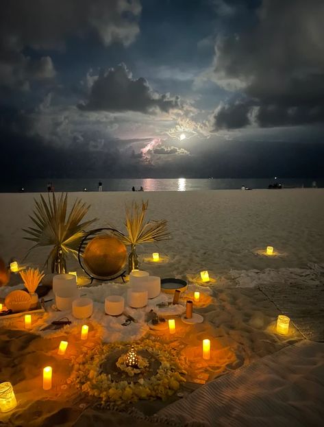 Outdoor Sound Bath, Sound Bowl Aesthetic, Soundbath Healing, Bali Healing, Sound Healing Room, Retreat Spiritual, Healing Room Ideas, Full Moon Ceremony, Sound Baths