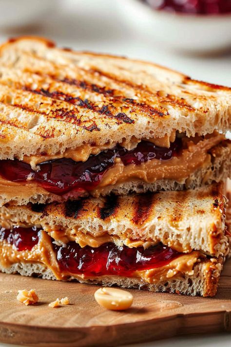 Grilled Peanut Butter And Jelly Sandwich, Warm Sandwich Recipes, Peanut Butter Sandwich Ideas, Peanut Butter Jelly Sandwich, Peanut Butter And Jelly Sandwich, Sandwich Sides, Jelly Sandwich, Gym Diet, Peanut Butter Sandwich