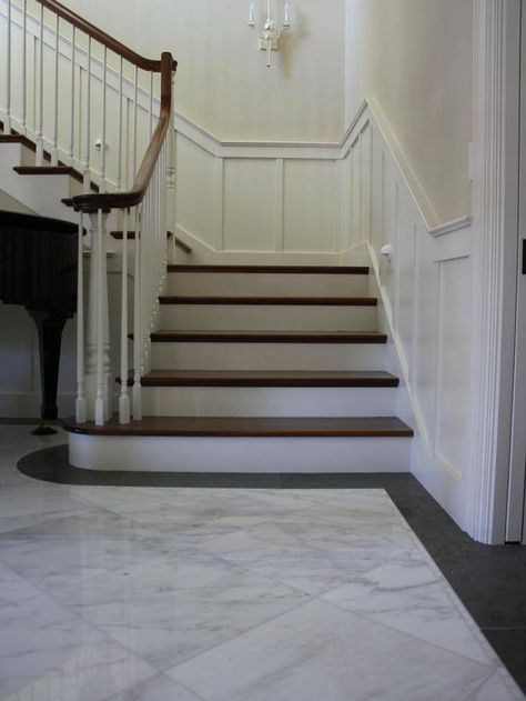 Marble Entryway, Marble Foyer, Traditional Entryway, Wainscoting Stairs, Wainscoting Bedroom, Entryway Tile, Foyer Flooring, Wainscoting Bathroom, Wainscoting Styles