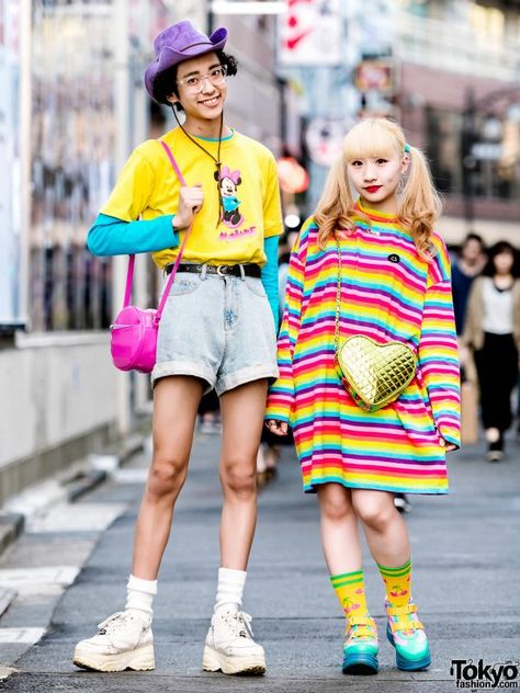 Soso & Karin’s Colorful Street Styles – Tokyo Fashion News Japan Street Fashion, Japanese Student, Harajuku Street Style, Japan Fashion Street, Fashion College, Harajuku Street, Harajuku Fashion Street, Tokyo Street Fashion, Tokyo Street Style