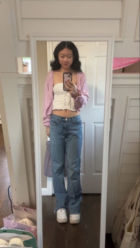 Coquette Low Rise Jeans, Pink Tube Top Outfit, Acubi Clothes, White Tube Top Outfit, Coquette Jeans, Low Rise Outfit, White Cargo Pants Outfit, Brandy Girl, Low Rise Jeans Outfit