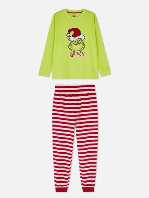 Grinch Pajamas, Boys Christmas Pajamas, Christmas Pajamas Kids, Red Pajamas, Black Pajamas, Pajama Pattern, Family Pajama Sets, Pajama Outfits, Flannel Pajama Sets