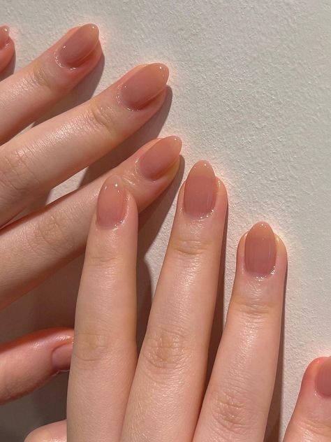 dark nude almond nails Clean Girl Nails Square, Nails Square Fall, Clean Girl Nails, Nails Ombre, Milky Nails, Fall Designs, Girl Nails, Dot Nail Art, Nude Nail Polish