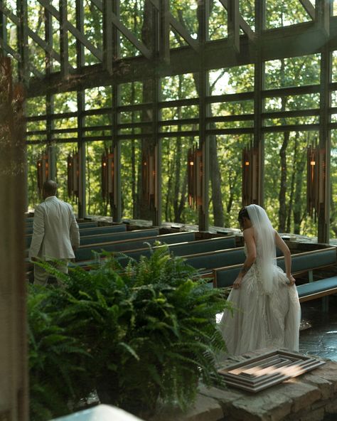 The Nash’s had the most beautiful intimate wedding at a gorgeous chapel in the woods🤍🌿 Keywords: chapel wedding, intimate wedding, Arkansas, eureka springs, Arkansas wedding, Arkansas wedding photographer, thorn hill chapel, wedding photos, wedding photographer, chapel wedding, #weddingphotography #weddingphotos #wedding #chapelwedding #intimatewedding #eurkasprings #arkansasweddingphotographer #arkansaswedding Anthony Chapel Arkansas, Chapel Wedding Photos, Wedding Venues In Arkansas, Arkansas Wedding Venues Outdoor, Anthony Chapel, Arkansas Wedding Chapel, Glassy Mountain Chapel Wedding, Small Chapel Wedding Photography, Arkansas Wedding Venues