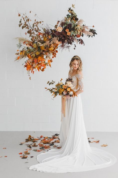 Foam Free Hanging Flower Installation | Green Wedding Shoes Flower Installation, Sustainable Wedding, Hanging Flower, Green Wedding Shoes, Arte Floral, Ceremony Decorations, Free Wedding, Green Wedding, Wedding Arch