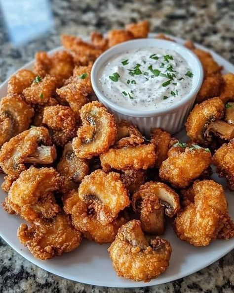 Battered Mushrooms, Breaded Mushrooms, Fried Mushrooms, Ranch Dip, Grandmas Recipes, Mediterranean Diet Recipes, Fried Food, Crockpot Recipes Easy, Mushroom Recipes