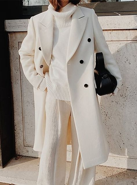 Woolen Coat Woman, Long Peacoat, Simplicity Fashion, Long Winter Coats, White Coat, Woolen Coat, Coat Outfits, Tunisia, Sierra Leone