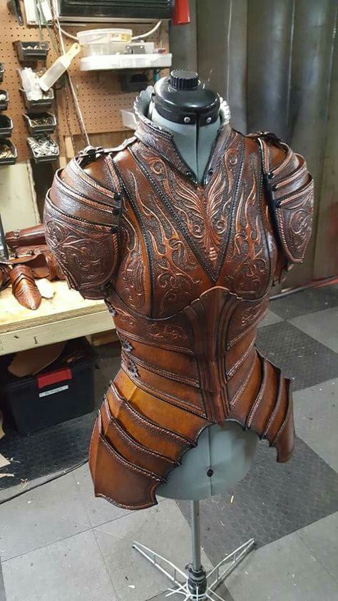 Prince Armoury Diy Fantasia, Leather Armour, Costume Armour, Armor Clothing, Female Armor, Cosplay Armor, Leather Armor, Medieval Armor, Fantasy Costumes