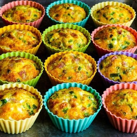 35+ Ways To Use Silicone Baking Cups That Will Make You Wonder How You’ve Been Managing Without Low Carb Egg Muffins, Keto Egg Muffins, Keto Breakfast Muffins, Breakfast Favorites, Keto Breakfast Smoothie, Keto Breakfasts, Dessert Mousse, Vegetable Crisps, Silicone Baking Cups