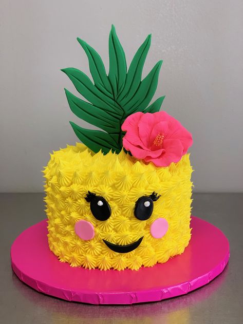 Luau Birthday Party Cupcakes, Pineapple Design Cake, Fruit Themed Birthday Party Cake, Hawaiin Cakes Ideas, Hawaiian Luau Birthday Cake, Luau Birthday Party Cake, Luau Smash Cake, Girls Luau Birthday Party, Hawaiian Birthday Party For Kids