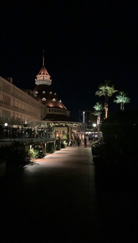 #sandiego #summer #night #coronado #aestethic #beach San Diego At Night, Coronado Island San Diego, Mission Beach San Diego, Summer Walks, Coronado Beach, San Diego Bay, Coronado Island, Mission Beach, California Republic