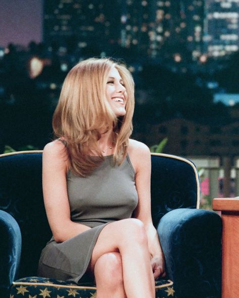 Tumblr, Jennifer Aniston Interview, Brad And Jennifer, Jennifer Aniston 90s, Jennifer Aniston Dress, Jeniffer Aniston, Rachel Friends, Jennifer Aniston Hair, Jenifer Aniston