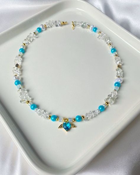 Blue Angel, Neck Accessories, Diy Bracelet Designs, Beads Bracelet Design, Handmade Jewelry Tutorials, Classy Jewelry, Handmade Wire Jewelry, Beaded Bracelets Diy, Bracelet Crafts