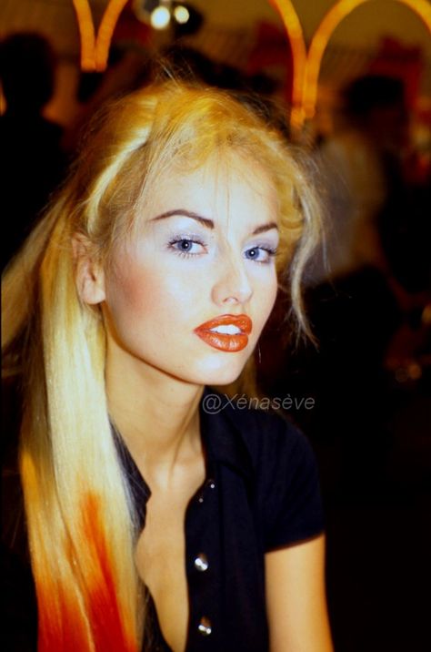 VERONIQUE LEROY ,SPRING/SUMMER1996 Adriana Sklenarikova, Angie Everhart, 90s Makeup, 90's Fashion, Woman Crush, Makeup Looks, Ready To Wear, Blonde, Spring Summer