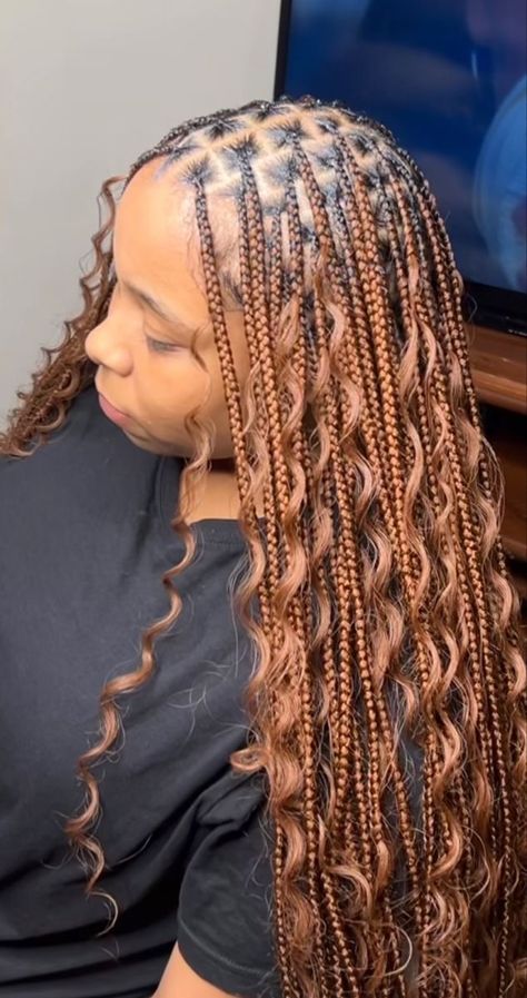 Braids For December 2024, December Hairstyles Braids, Boho Braids Light Brown, Auburn Boho Knotless Braids, Brown Goddess Knotless Braids, Light Brown Goddess Braids, Brown Braided Hairstyles, Hairstyles For December, December Braids