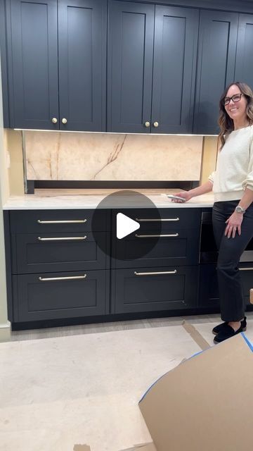 Newton Kitchens & Design on Instagram: "Behind this backsplash is a hidden appliance garage!⁣ ⁣ #hiddenspaces #uniquestorage #appliancegarage #kitchendesign #customkitchen #kitcheninspo #customcabinets #cabinetry" Kitchen Appliances Hidden, Kitchen Cabinets Hiding Appliances, Instant Pot Storage Cabinet, Appliance Garage Sliding Door, Hidden Appliances Cabinet, Quartz Backsplash With Outlets, Hidden Rice Cooker Cabinet, Counter Appliance Garage, Hidden Mixer Cabinet