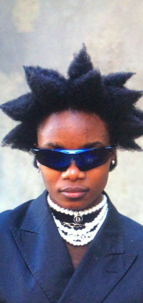 Liberty Spikes Afro Hair, Afro Liberty Spikes, Spiked Collar Outfit, Star Afro Hair, Funky Black Hairstyles, Punk Black Hairstyle, Afrofuturism Hairstyles, Black Nonbinary Hairstyles, Punk Hairstyles Black Women