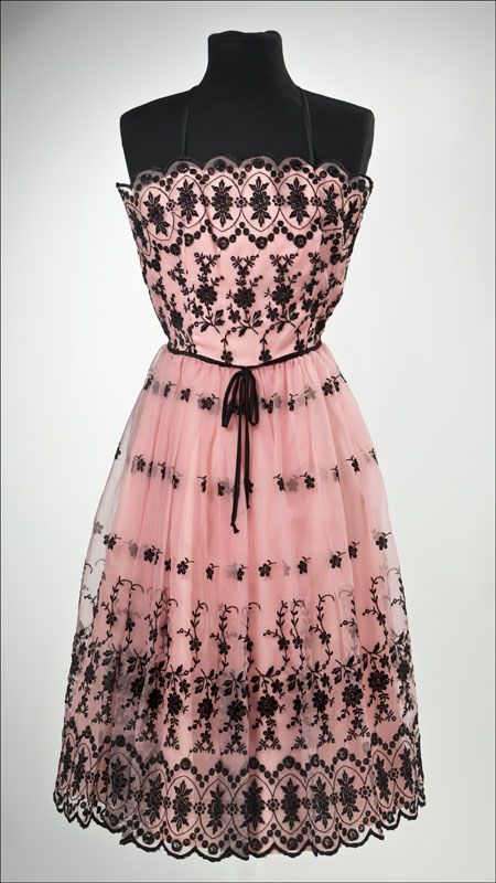 Now that is my kind of dreamy girly dress. :) Early Betsy Johnson Dress Betty Johnson, Parisian Beauty, Betsey Johnson Clothes, Betsey Johnson Dress, Vintage Betsey Johnson, Evolution Of Fashion, Betsey Johnson Dresses, Girly Dresses, Betsy Johnson