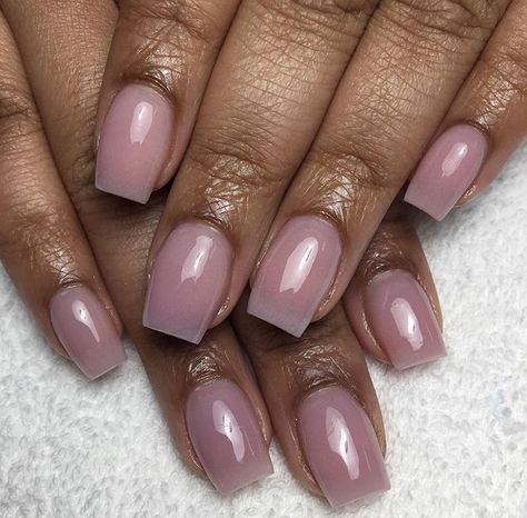 Light Pink Dip Nails, Slay Nails, Oval Nails Designs, Nail Stylist, Natural Nails Manicure, Cute Nail Colors, Gel Manicures, Toe Nail Color, Sassy Nails