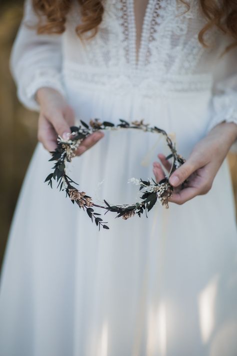 Greenery wedding hair wreath. The flower crown is made of preserved leaves, flowers, wire, floristic tape and other trinkets used for arranging. When stored in dry and dark place, our products last 10-15 years. We can also make you other matching accessories. Please message me for more information. :) ---------------------------------------------------------------- SHIPPING INFO For EU orders: Your package will arrive in about 5-8 days after it has been shipped. For international orders: We ship Boho Bridal Crown, Minimalist Flower Crown Wedding, Simple Floral Wedding Crown, Draped Veil With Flower Crown, Wedding Greenery Crown, Bride Flower Crown Simple, Wedding Hair Leaves, Flower Wreath Hair Wedding, Viking Flower Crown