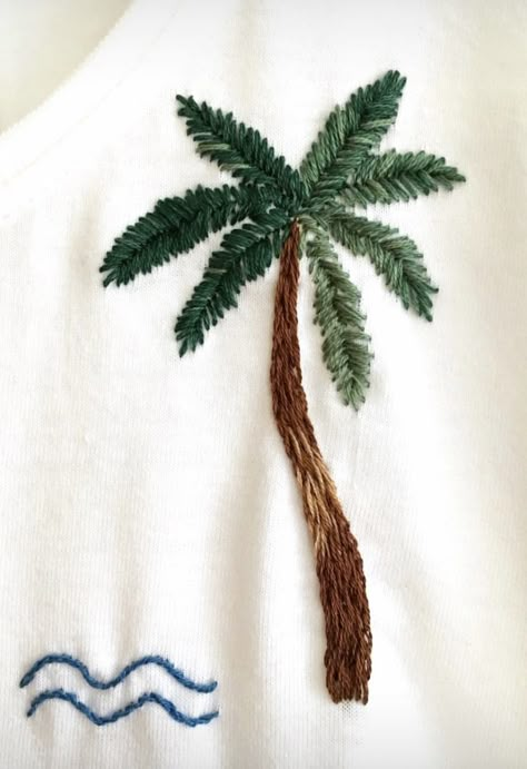 Hand Embroidered Palm Tree, Coconut Tree Embroidery, Palm Tree Embroidery Pattern, Embroidery Techniques Stitches, Hawaiian Embroidery, Palm Embroidery, Tropical Embroidery, Palm Tree Embroidery, Clothes Embroidery Diy