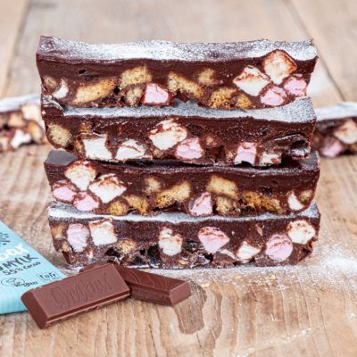 Vegan Rocky Road, Organic Supermarket, Rocky Road Recipe, Vegan Biscuits, Vegan Marshmallows, Vegan Cake Recipes, Raw Chocolate, Rocky Road, Vegan Treats