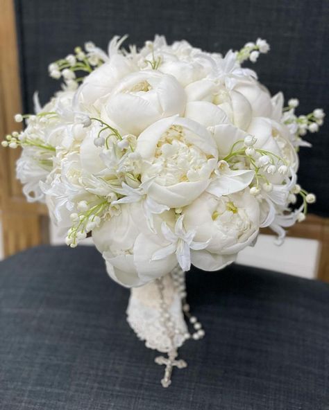 Lily Of The Valley Bouquet, Brides Flowers Bouquet, Wedding Flowers Peonies, Wedding Bouquets Bride, Bridal Bouquet Flowers, Lily Bouquet, Peony Wedding, Bride Flowers, Future Wedding Plans