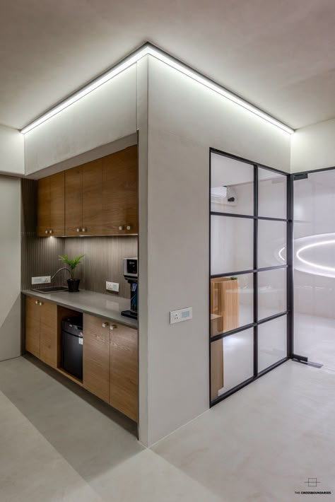 An Office Interior Bringing In Transparency Through Its Open Plan | The Crossboundaries - The Architects Diary Office Kitchenette, Office Breakout, Office Open Plan, Open Office Layout, Construction Office, Scandinavian Office, Open Office Design, Organic Interior, Office Floor Plan