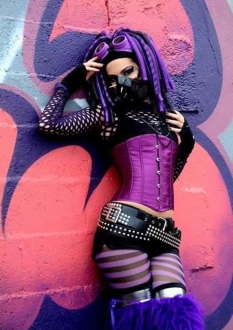 Cybergoth Outfits, Cybergoth Aesthetic, Cybergoth Fashion, Dark Beauty Fashion, Cybergoth Style, Gothic Mode, Goth Subculture, Gothic Models, Goth Beauty