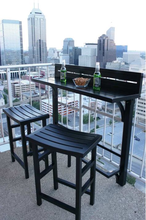 Balkon Decor, Balcony Table And Chairs, Balcony Design Ideas, Balcony Chairs, Balcony Bar, Small Balcony Design, Outdoor Tables And Chairs, Diy Apartment Decor, Apartment Patio