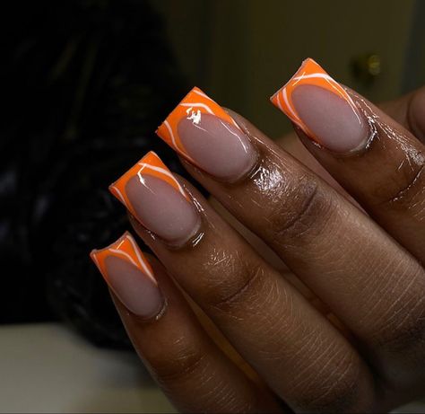 Orange Frenchies Acrylic Nails, Cute Short Nail Sets Orange, Shortie Fall Nails, Orange Nails Ideas Short, Orange Nail Inspo Short, Cute Orange Nails Short, Short Orange French Tip Nails, Shorties Nails Square Fall, Orange Square Acrylic Nails