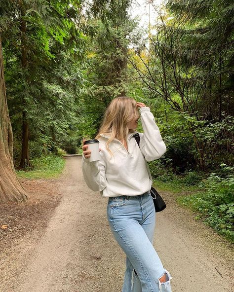 Izzy Lou on Instagram: “happy official first day of fall bbs 👼🏼🍂 @revolve #revolveu” Vancouver Canada Outfits, Vancouver Outfits, Canada Outfits, First Day Of Fall, Girl Fits, Vancouver Canada, School Outfit, First Day, Spring Outfit