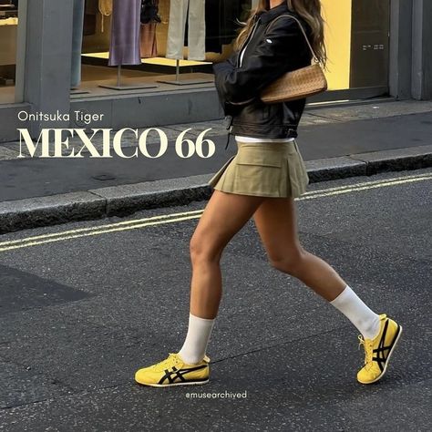 Nike Classic Cortez Outfit, Alohas Sneakers, Onitsuka Mexico 66, Cortez Nike, Bella Hadid Kendall Jenner, Nike Classic Cortez, Classic Cortez, Mexico 66, Adidas Spezial