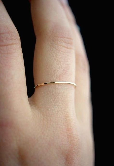 Simple Ring Aesthetic, Simple Circle Ring, Daily Rings Simple, Cute Rings Aesthetic Simple, Small Cute Rings, Simple Ring Ideas, Small Gold Rings Simple, Daily Wear Jewellery Simple, Flat Ring Designs