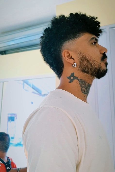 Afro Mullet, Afro Hairstyles Men, Haircuts Women, Mohawk Hairstyles Men, Dread Head, Black Hairstyle, Burst Fade, Mens Hairstyles With Beard, Men Haircut Curly Hair