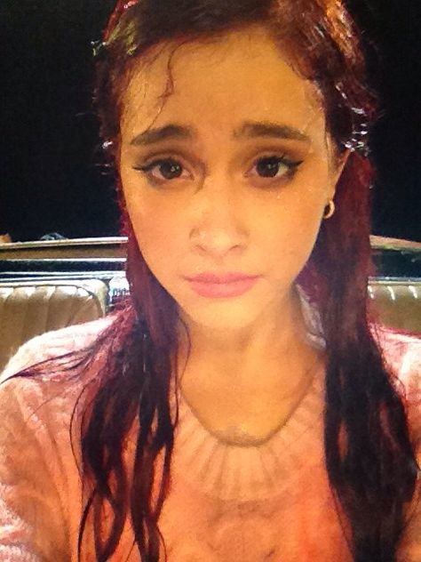 I'm soaking wet! :( Victorious Cast, Ariana Rares, Icarly, Ariana G, Cat Valentine, Nickelodeon, Ariana Grande, Victorious, Long Hair