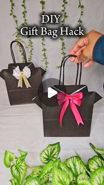 Craft With Haza on Instagram: "DIY Gift bag Hack | Craft Paper Bag Idea | Gift Wrapping Ideas  . . . . . . #diy #gift #giftideas #giftbag #giftbaghack #hack #lifehacks #gifthacks #giftwrappingtechniques #giftwrappingideas #creative #creativediy #creativeideas #creativegifts #creativewrapping #creativegiftideas #craft #craftwithhaza #craftideas #giftforhim #giftforher #tutorial #stepbysteptutorial #diygift #how #howto #christmasgifts #birthdaygiftideas #instareels #fathersdaygifts" Creative Gift Bags Ideas, Gift Wrapping For Christmas, Gift Bag Wrapping Ideas, Gift Bag Hack, Bag Gift Wrapping Ideas, Paper Bag Gift Bags, Paper Bags Ideas, Diy Gift Bags Paper, Gift Wrapping Ideas Creative