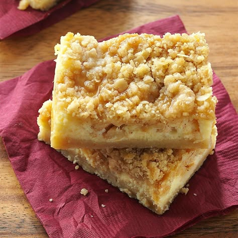 Caramel Cheesecake Bars, Apple Cream Cheese, Desserts Bars, Store Bought Pie Crust, Cheesecake Squares, Cream Cheese Bars, Apple Caramel, Apple Bars, Caramel Apple Cheesecake