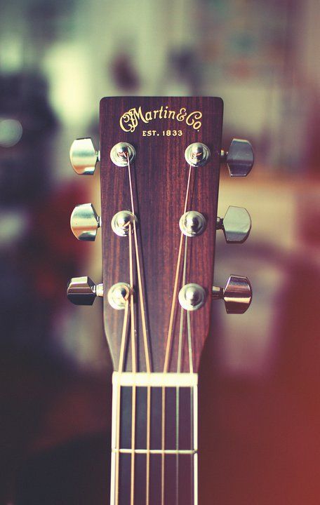 Martin & Co Guitar <3 How To Draw Faces, Acoustic Guitar Chords, Acoustic Guitar Photography, Acoustic Guitar Case, Draw Faces, Cheap Guitars, Martin Guitar, Guitar Photography, Pedal Board