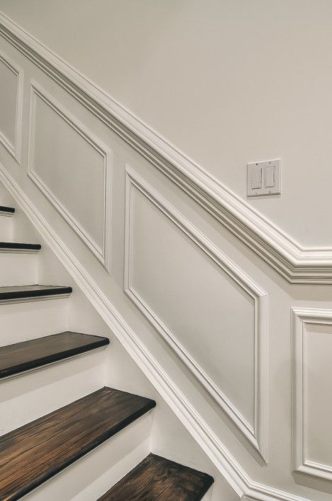 Stair Paneling, درج السلم, Wainscoting Styles, Staircase Remodel, Staircase Makeover, Staircase Decor, Hallway Designs, 아파트 인테리어, Interior Stairs